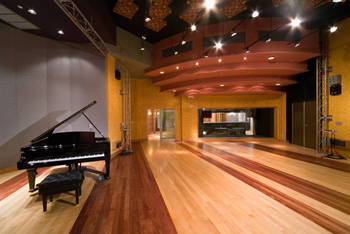 A picture of the live room at the Studio at the Palms